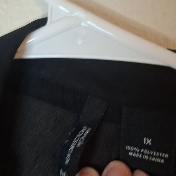 New Directions Elegant Black Women's Top size 1X - Picture 2 of 5